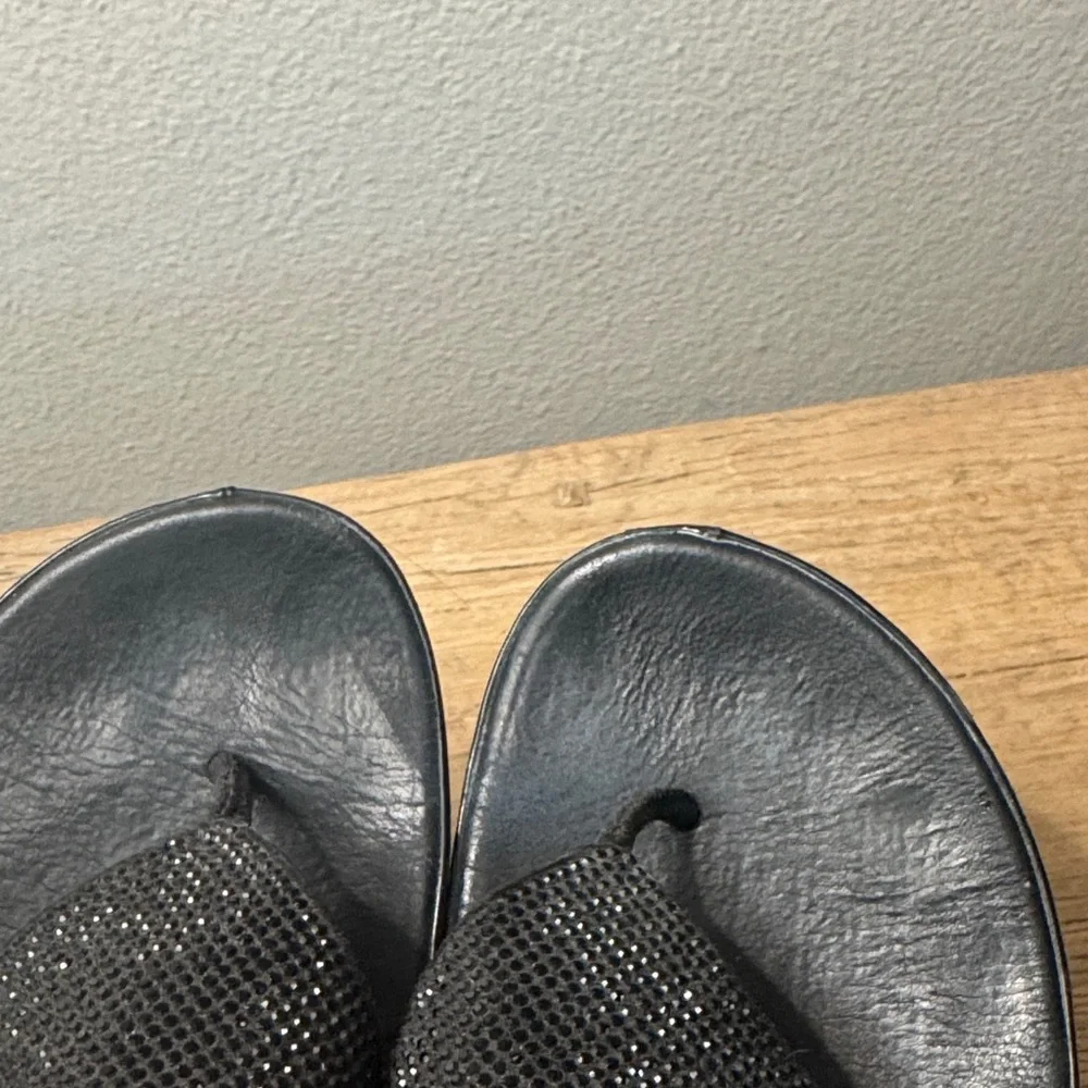 FitFlop Black Beaded Women's Sandals - Picture 9 of 16